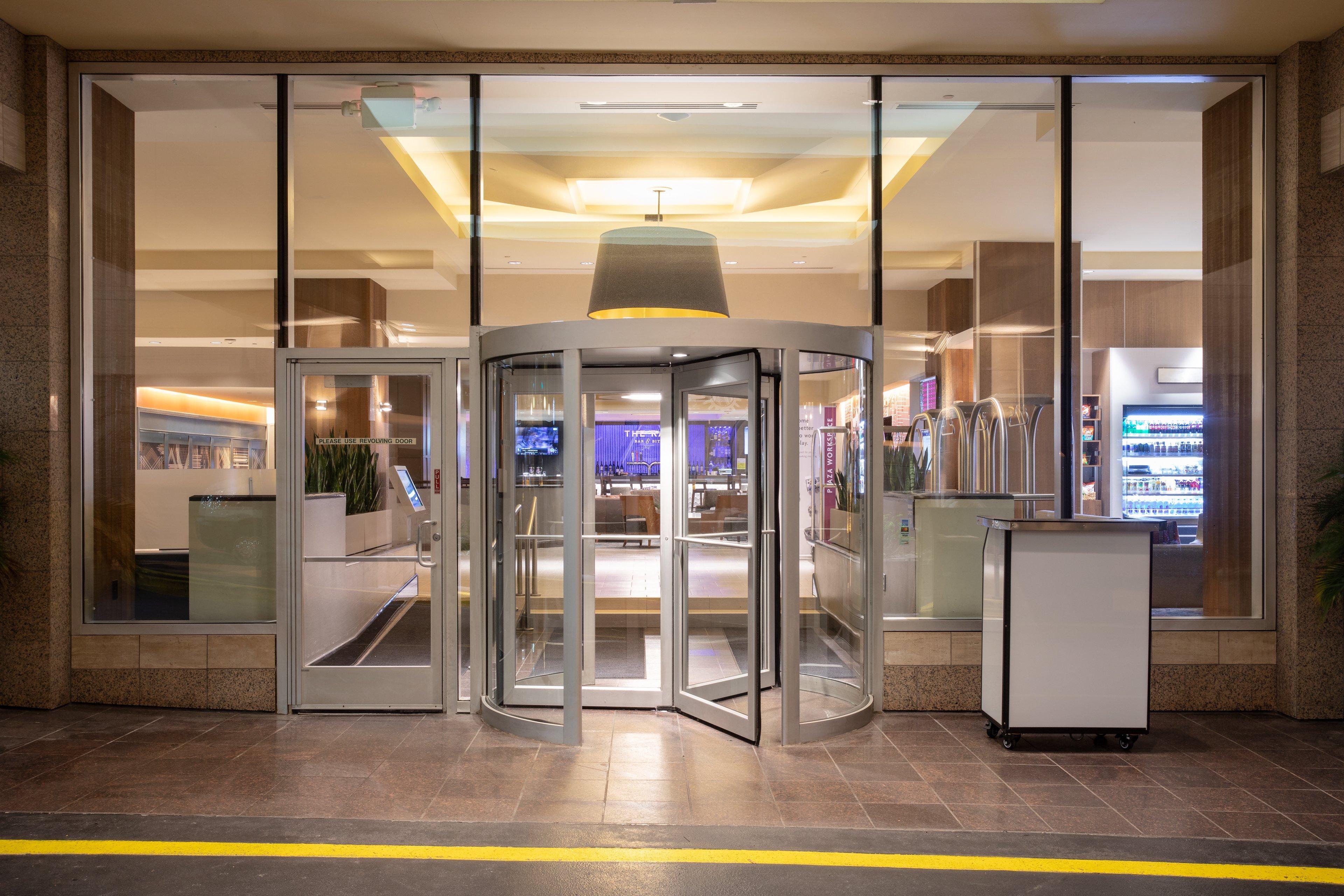 Crowne Plaza Kansas City Downtown By Ihg Bagian luar foto